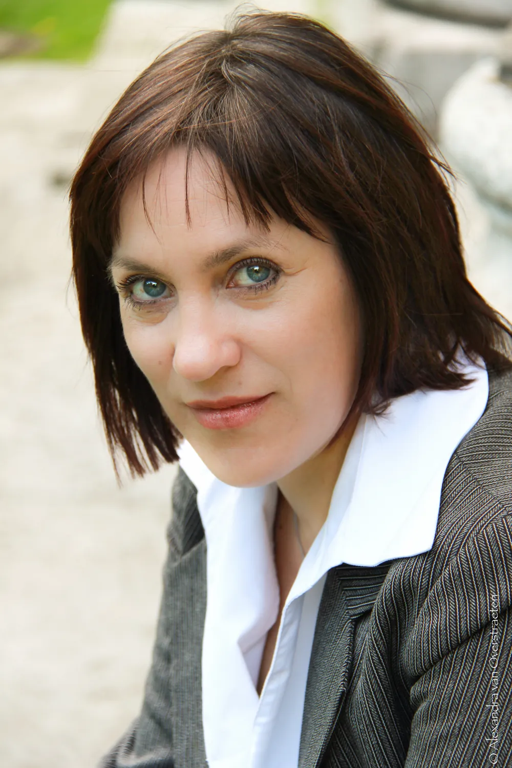 Kristina Rössler-Lehnhoff in weißer Bluse und Blazer